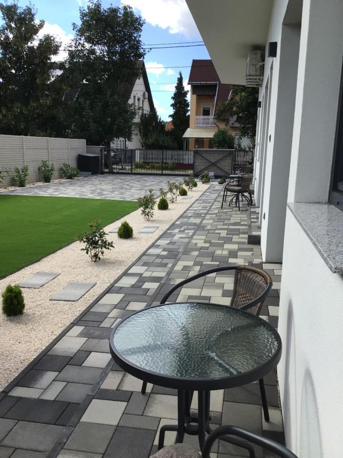 Th-Lux Apartman Hajdúszoboszló Buitenkant foto