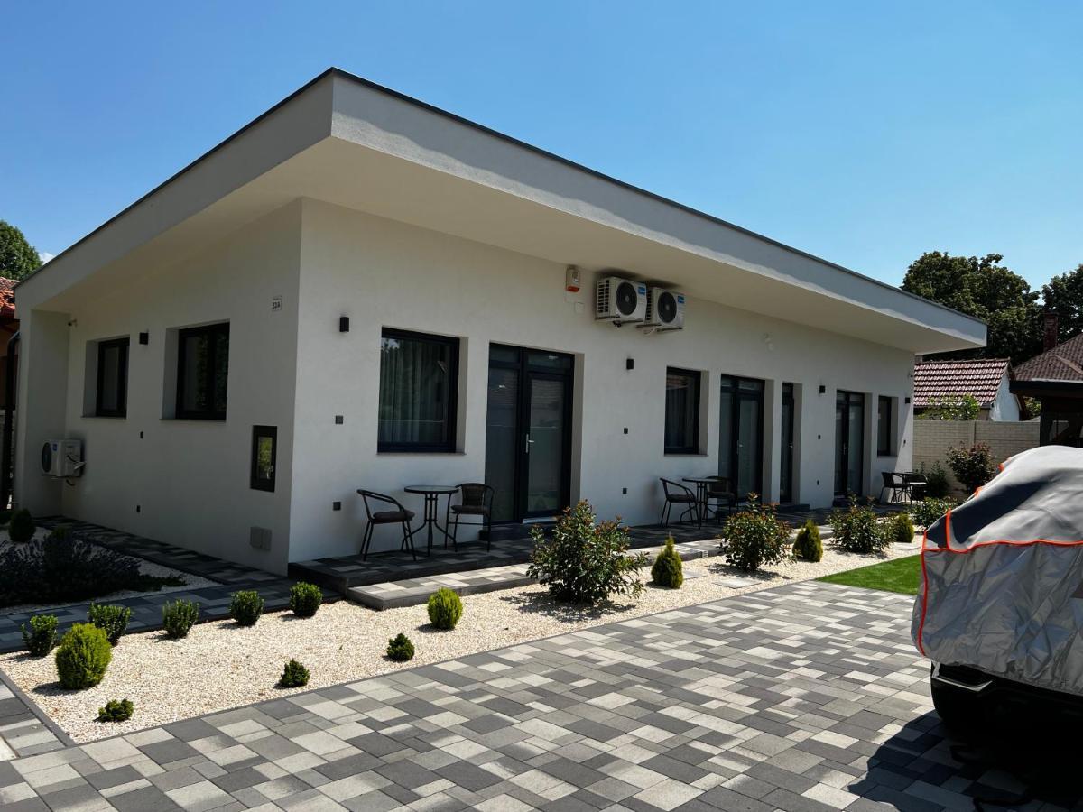 Th-Lux Apartman Hajdúszoboszló Buitenkant foto