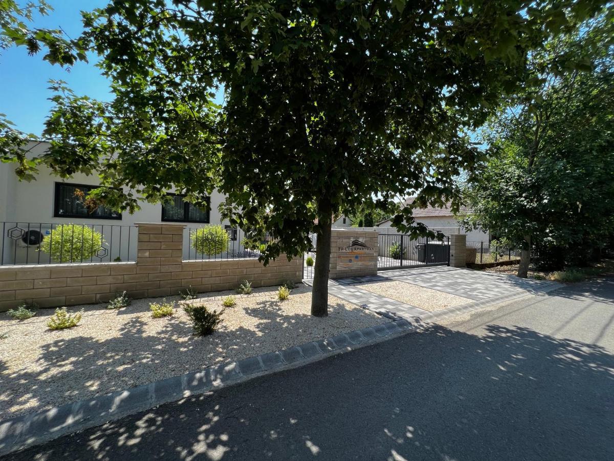 Th-Lux Apartman Hajdúszoboszló Buitenkant foto