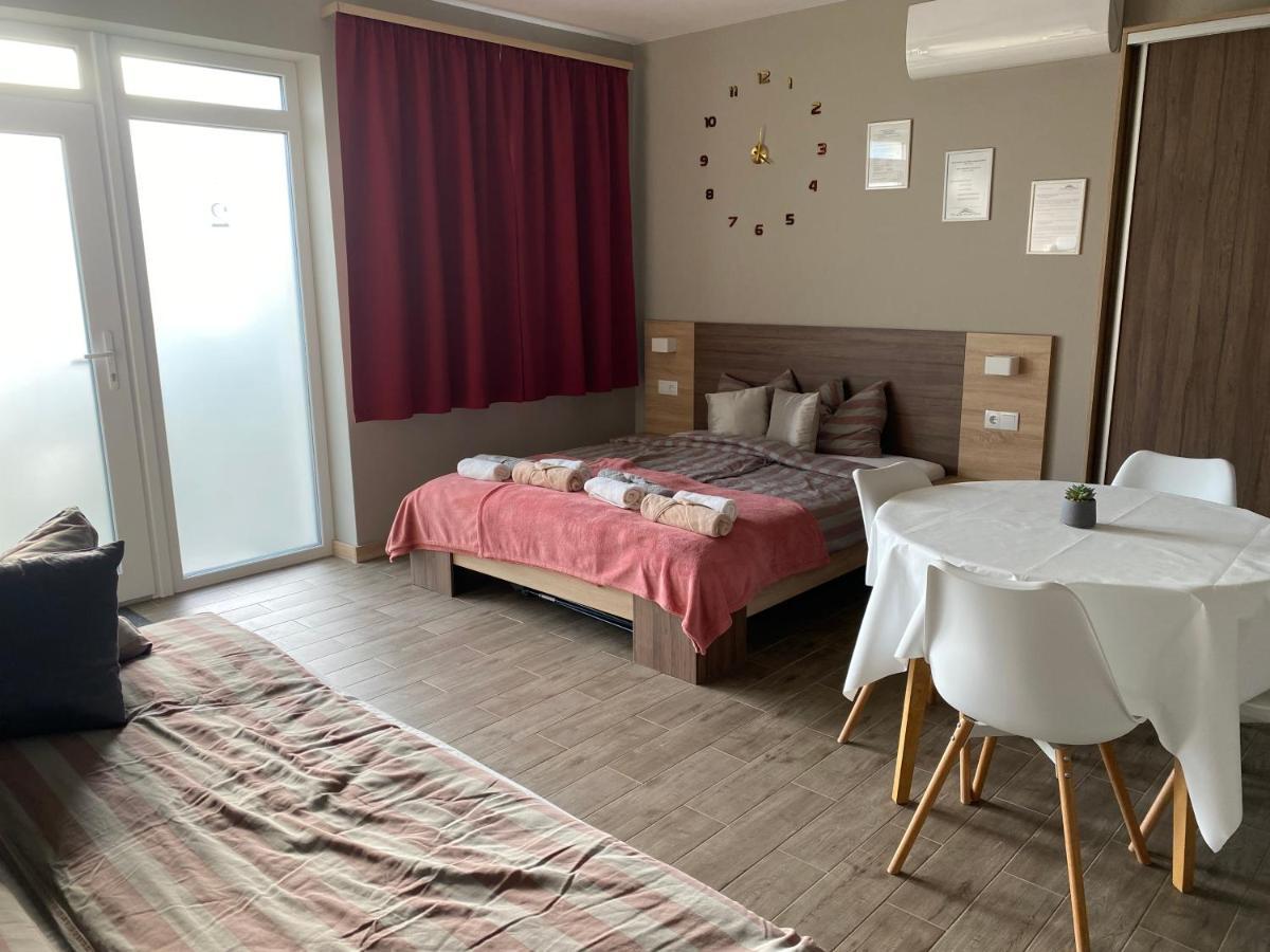 Th-Lux Apartman Hajdúszoboszló Buitenkant foto